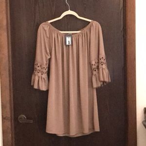 NWT Ruffle Sleeve Tunic